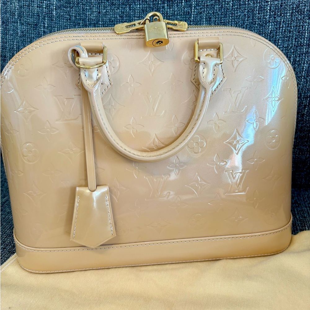 Louis Vuitton Rose Florentine Monogram Vernis Alma PM handbag